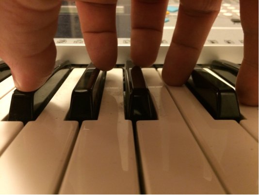 1–4–5 fingering